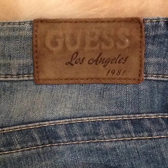 Guess Jeans - Picture 6 of 10